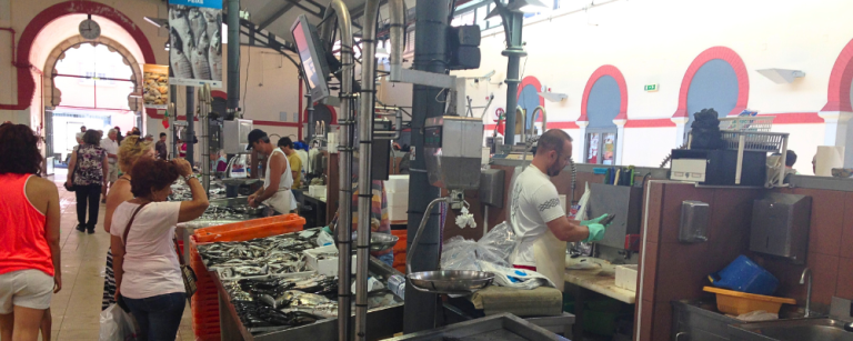 customer service in Portugal